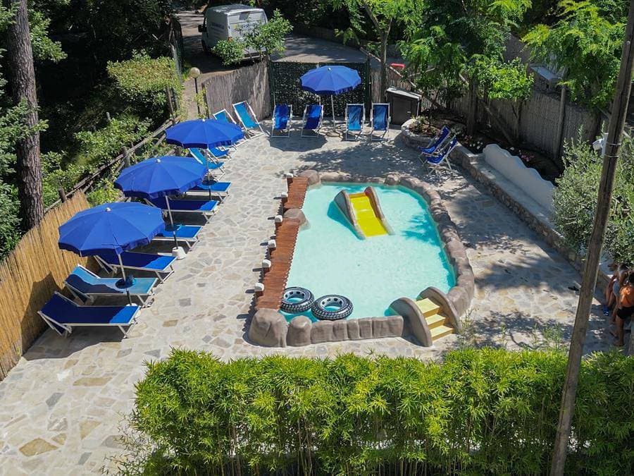 Foto 2 von 109: Camping Village Santa Fortunata - Mobilheim 2 personen