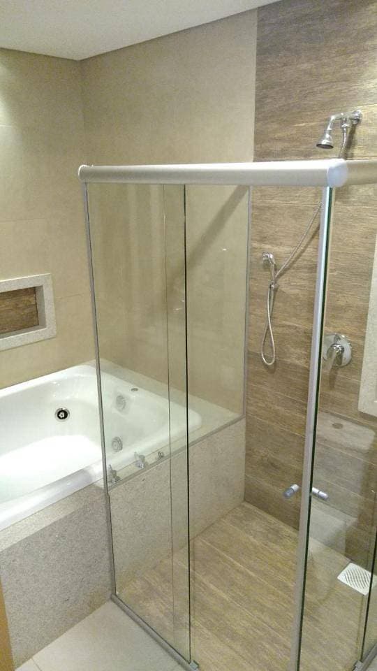 Foto 8 von 12: King Suite with Spa Bath