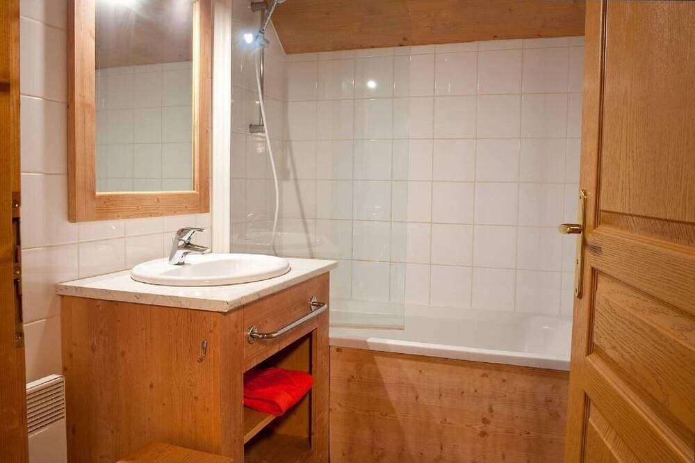Foto 7 von 30: Wifi, bis 300m skipiste, Erdgeschoss, schwimmbad, sauna, terrasse, balkon, parkmöglichkeiten