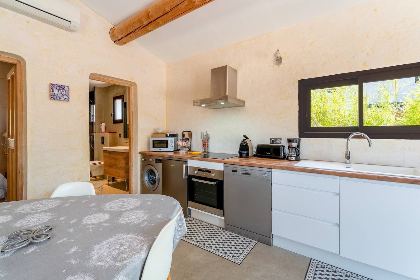 Foto 7 von 25: Landhaus 'Saumane, Petite Bergerie' mit privatem Pool, Wi-Fi und Klimaanlage