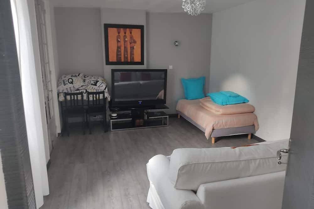 Foto 5 von 14: Newly renovated apartment in manor house, very close to town center