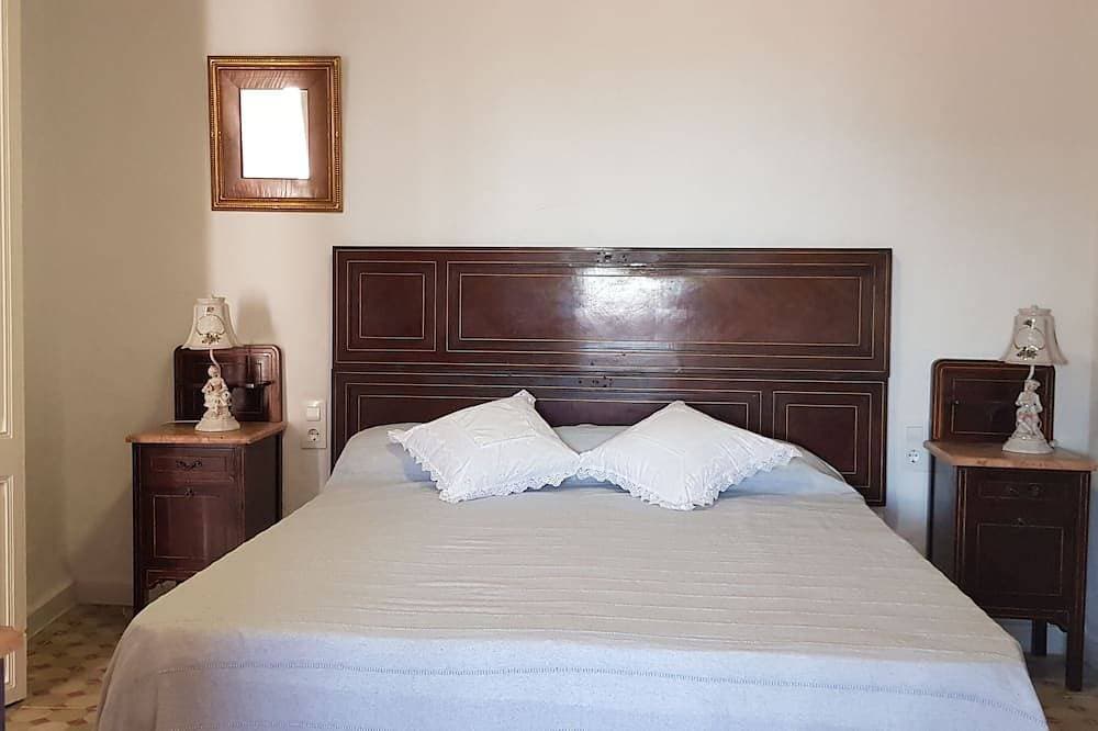 Foto 3 von 24: Charming apartment, in town, between sea and mountains. With spa area.