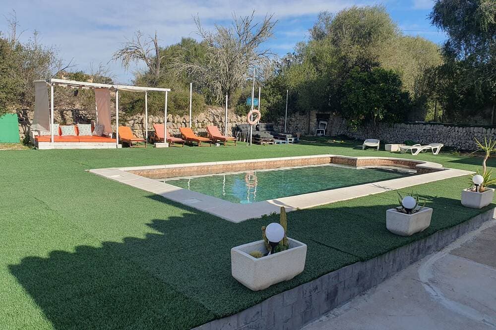 Foto 11 von 30: Rustikales Haus mit 2 Schlafzimmern privatem Pool Grill in ruhiger Lage