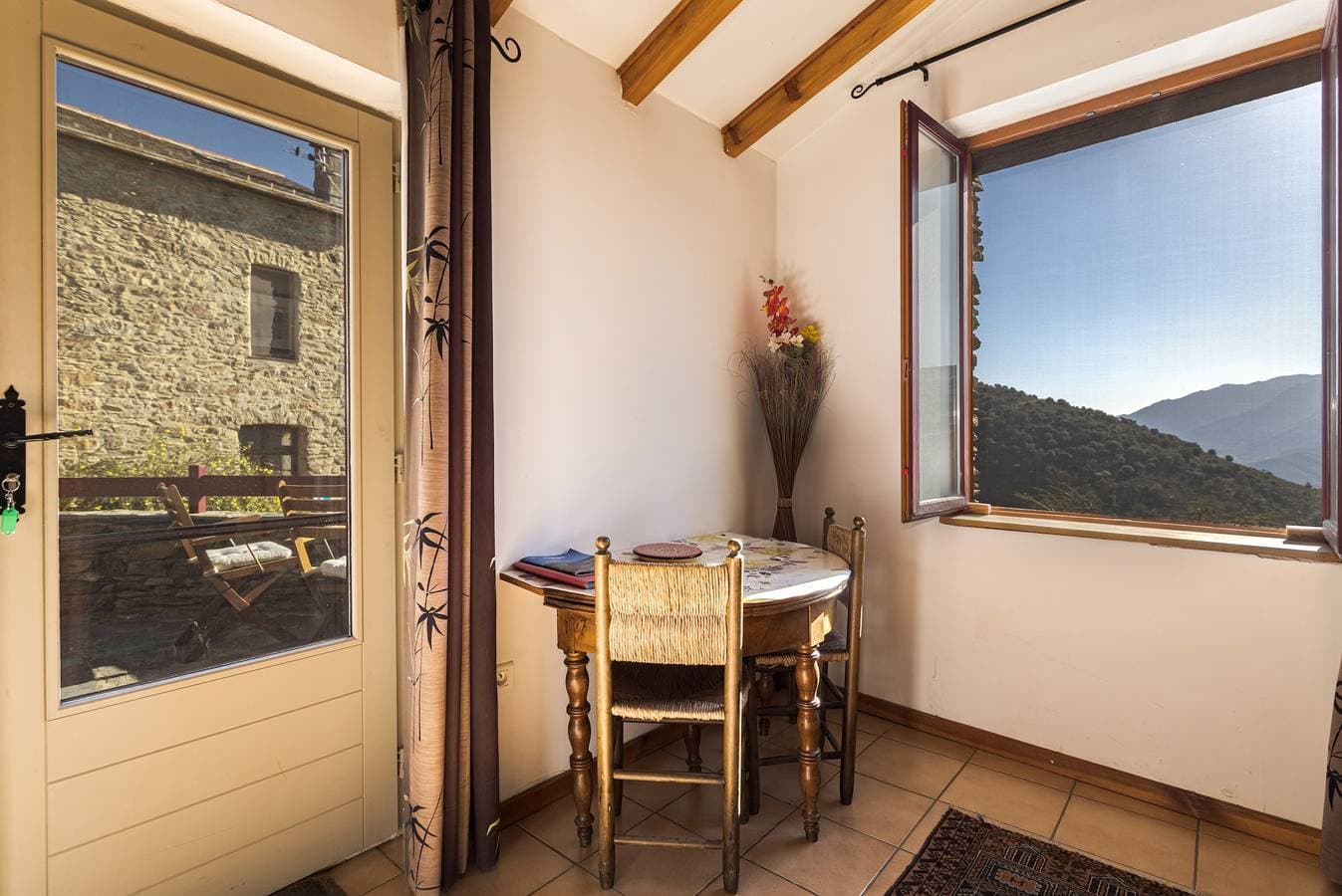 Foto 8 von 26: Gîte mit Terrasse an der Quelle in Jujols – Komfort in den Pyrenäen
