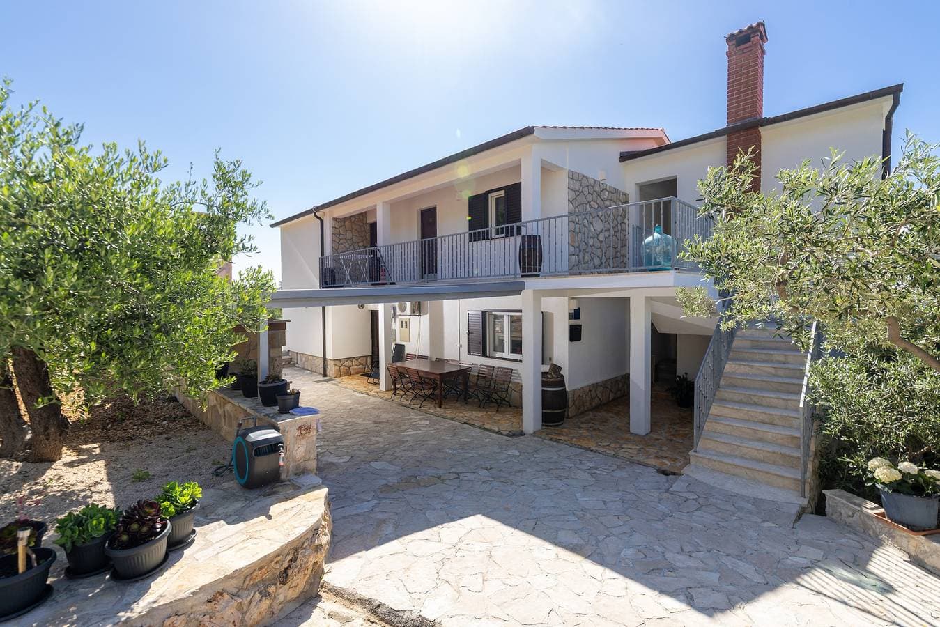 Foto 9 von 44: 1-Zimmer-Ferienwohnung am Strand Zavala, Hvar A-553-a
