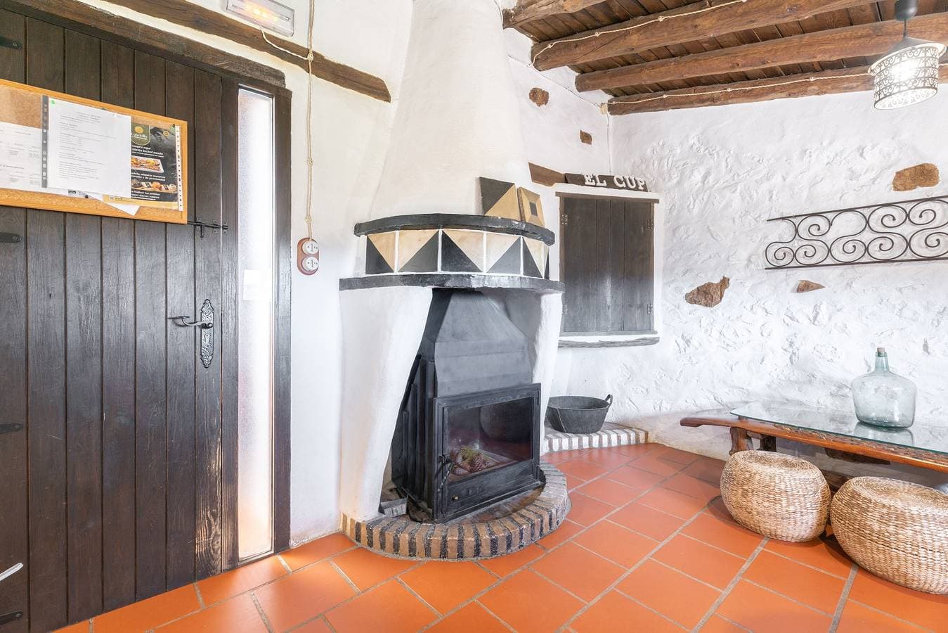 Foto 10 von 31: Ferienhaus 'El Cup' mit Bergblick, Gemeinschaftspool und privater Terrasse
