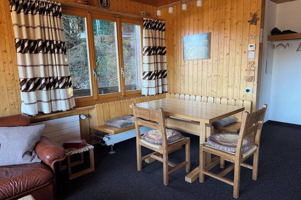Foto 4 von 13: Chalet Heide – Ferienwohnung für 4 mit traumhaftem Alpenblick in Beatenberg