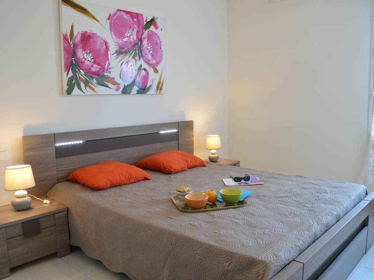 Foto 7 von 20: Geräumige 3-Zimmer-Wohnung mit Pool, Terrasse und Garage in Saint-Raphaël