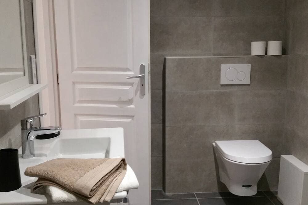 Foto 6 von 25: Apartment-Apartment-Ensuite-Blick auf den Hof