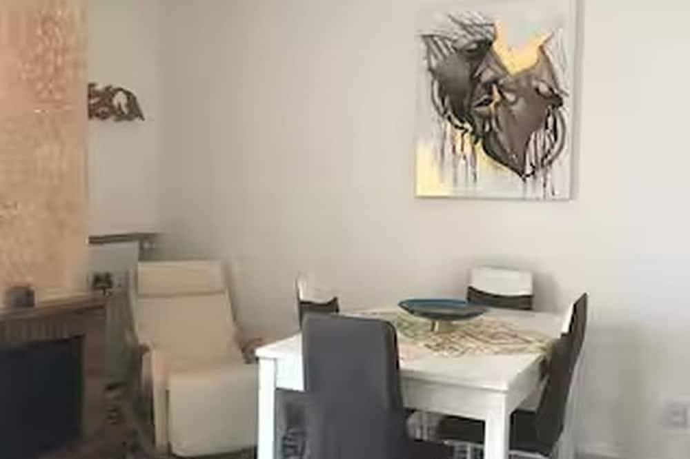 Foto 6 von 13: Appartamento situato a Maiori  costiera amalfitana con ampio terrazzo panoramico