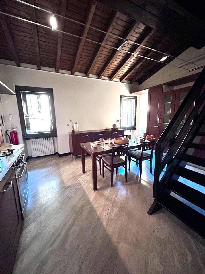 Foto 6 von 37: Two-Bedroom Apartment