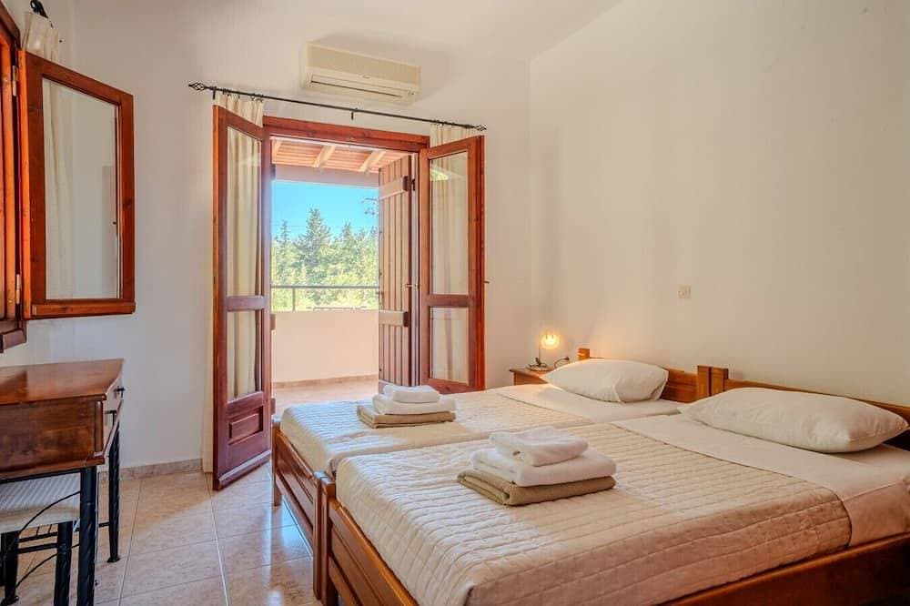 Foto 5 von 30: Villa Oleander- with Private pool & Near the beach