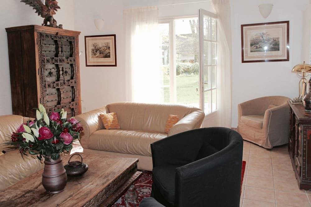 Foto 5 von 30: Maison de la Mare (7 Schlafzimmer) am Ufer der Seine in einem Waldgebiet.