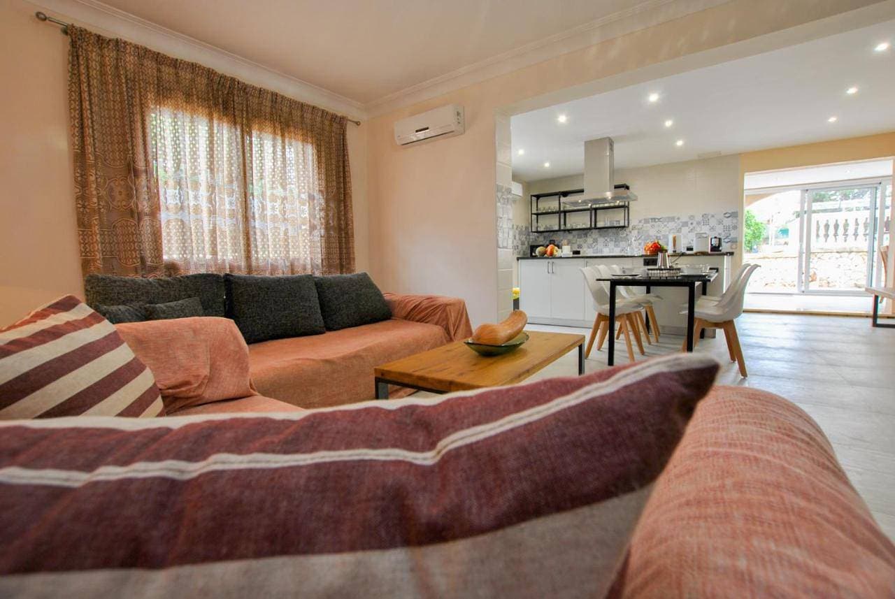 Foto 5 von 36: Three-Bedroom House