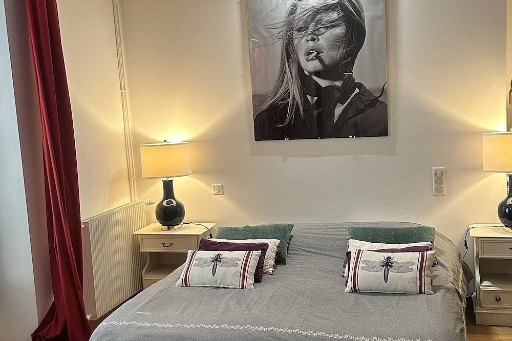 Foto 11 von 27: Romantic villa in Dordogne, air-conditioned, private heated pool, king size bed