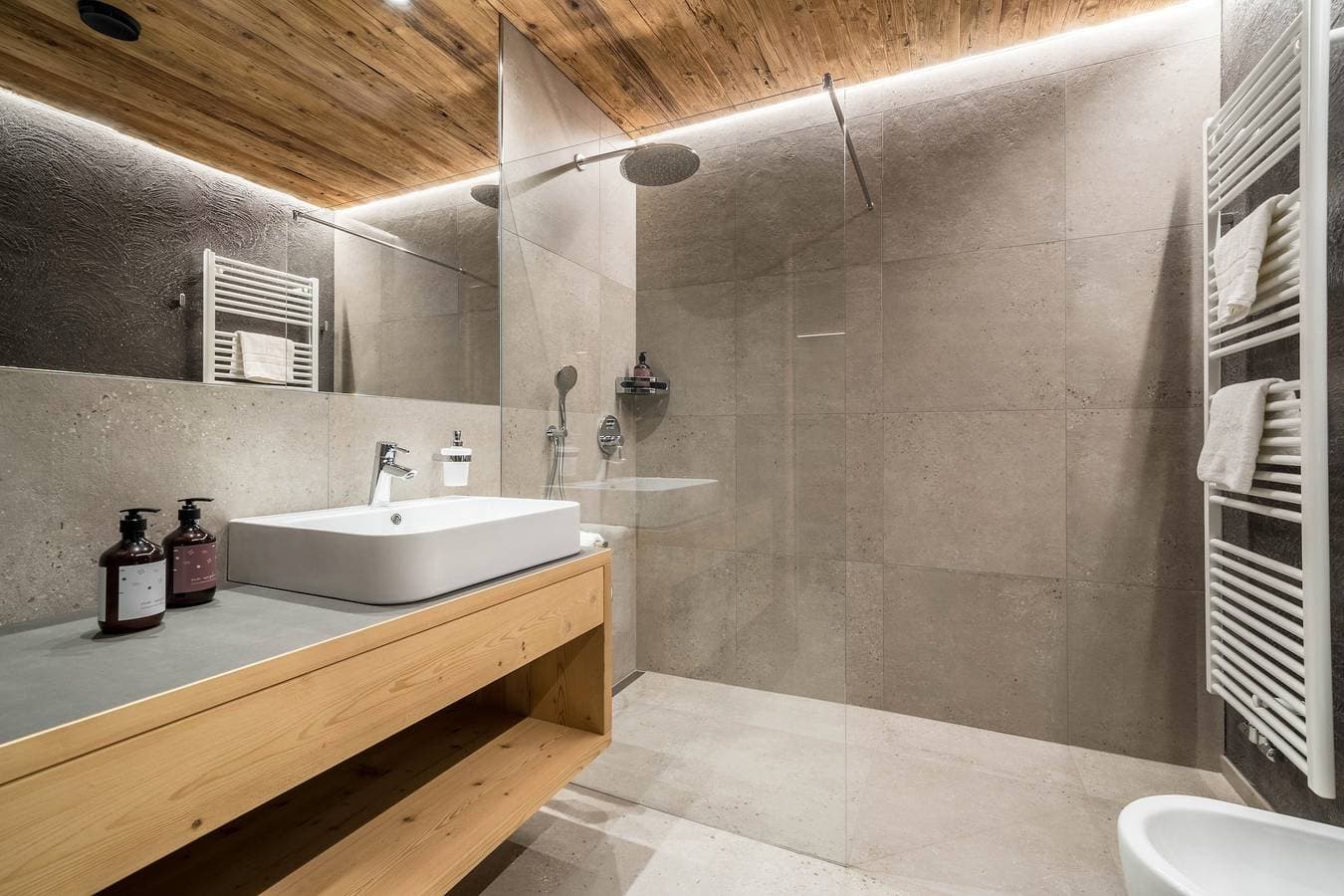 Foto 13 von 24: Ferienwohnung 'Seebrunn - Kuppelwieser Alm' mit Bergblick, privater Terrasse und Wi-Fi