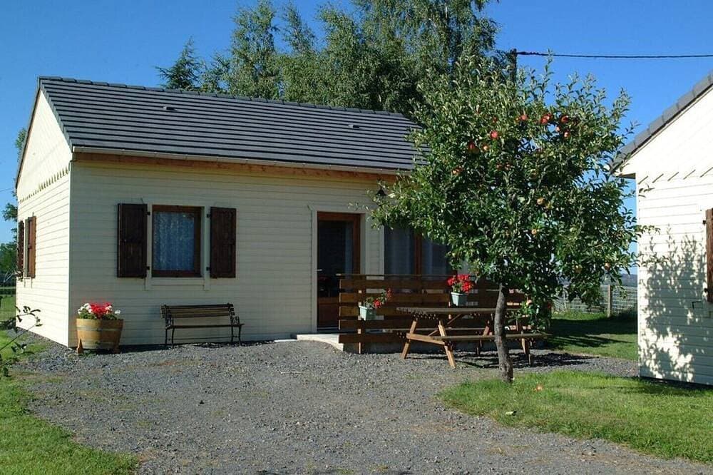 Foto 7 von 18: Chalet Neu, grüner Ort, Natur, Ruhe, in Auvergne, Massive von Sancy gesehen