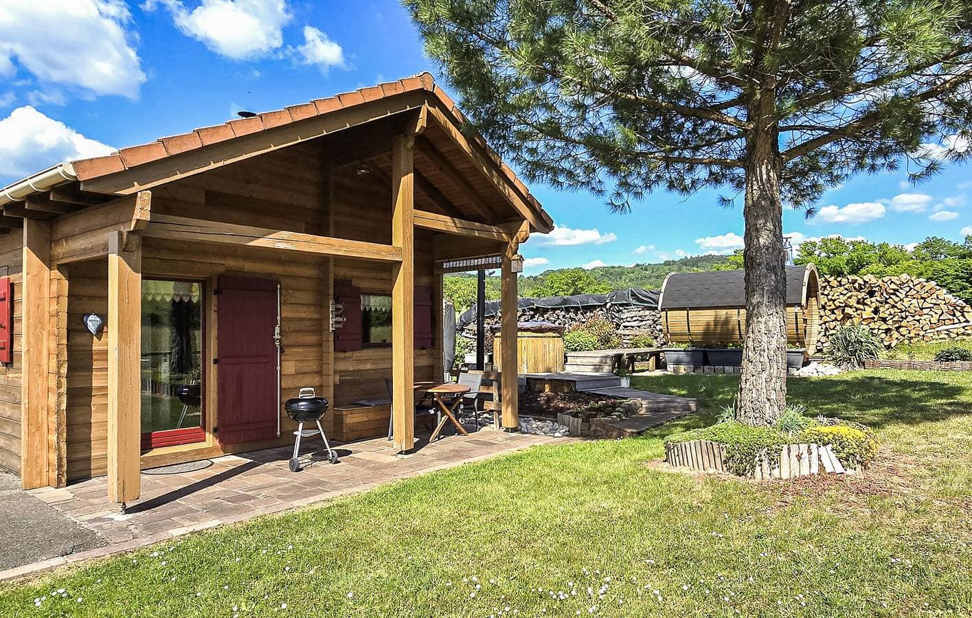 Denipaire Zentrale Wohnung mit Parkplatz, Wellness & Sauna 1