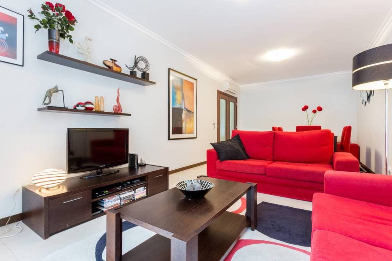 Foto 4 von 26: Lagos Marina Apartment mit Pool and Fitnesstudio