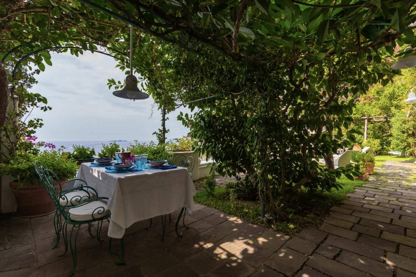 Foto 6 von 48: Villa für 6 Personen mit Balkon