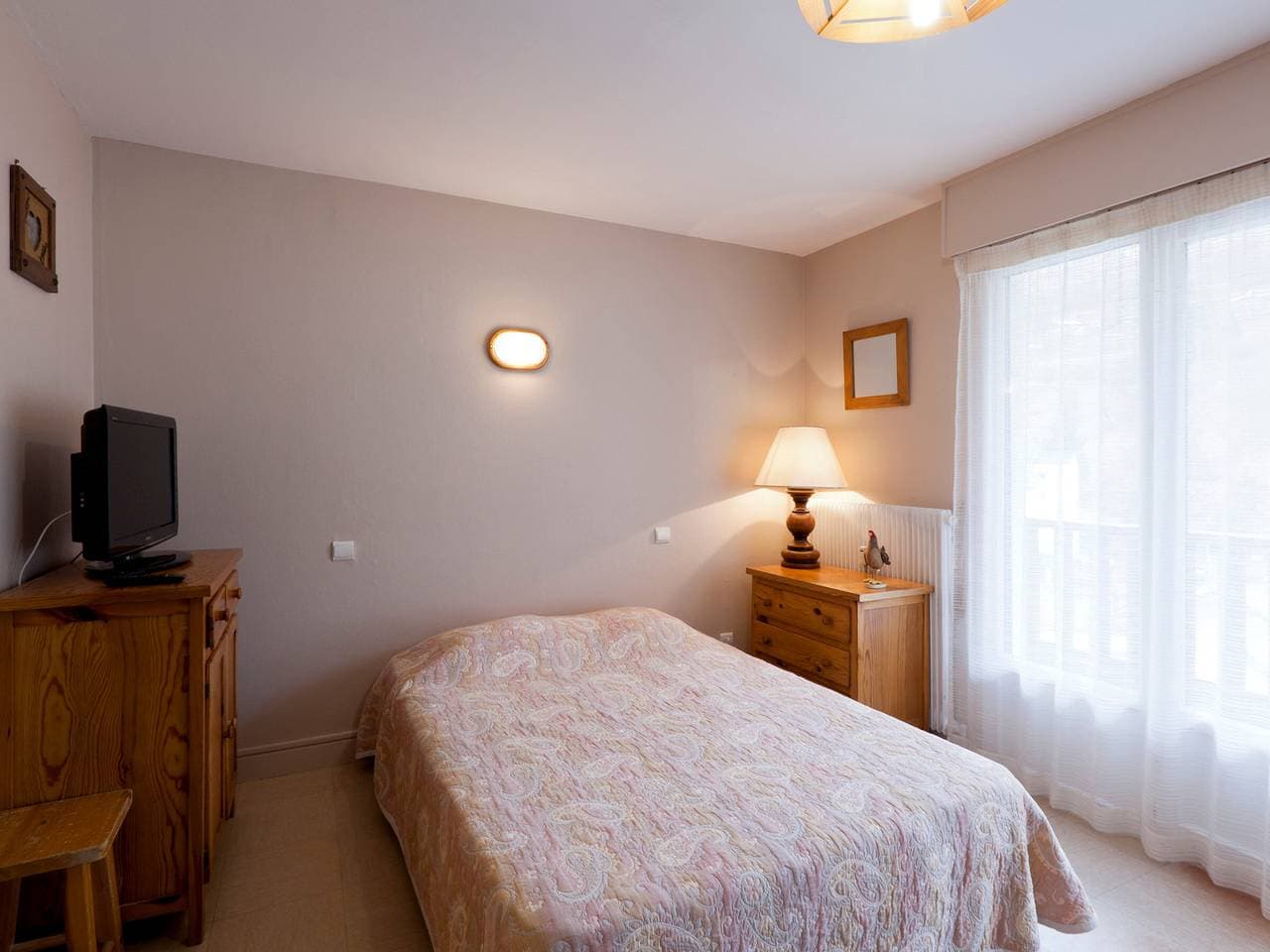 Foto 3 von 23: Studio für 5, Zentrum, Südbalkon, Aufzug - Brides-les-Bains