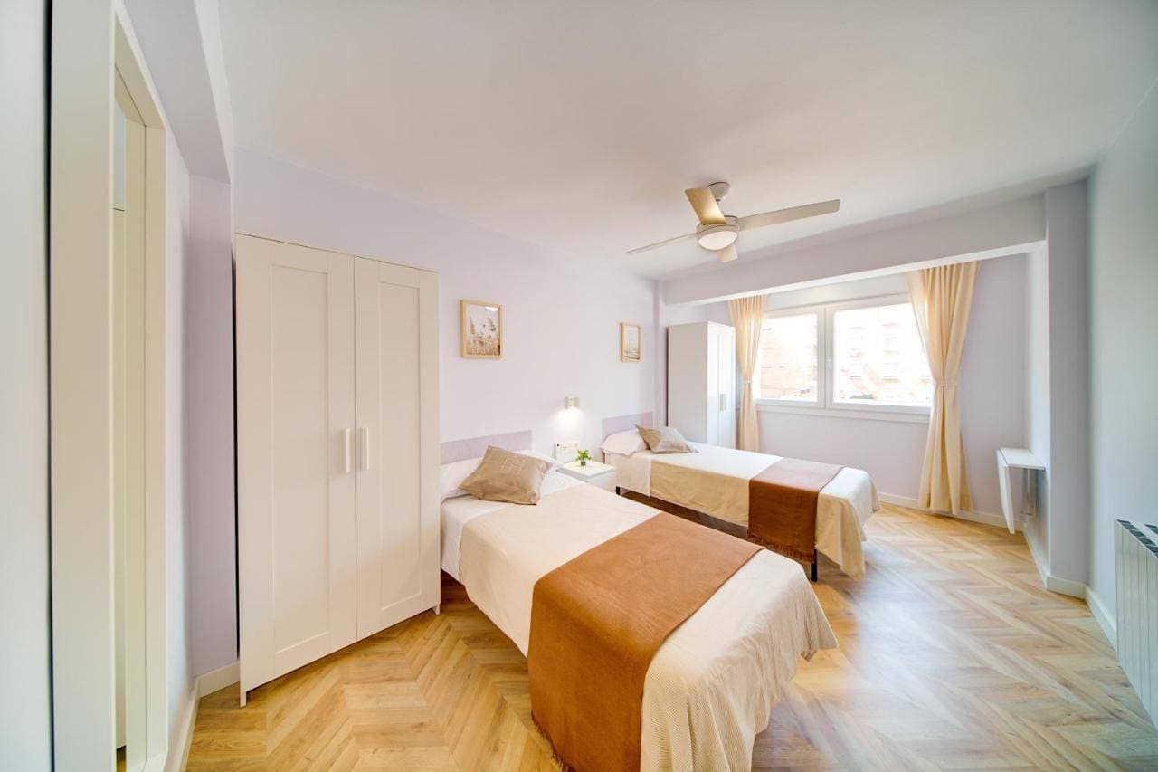 Foto 4 von 15: Three-Bedroom Apartment