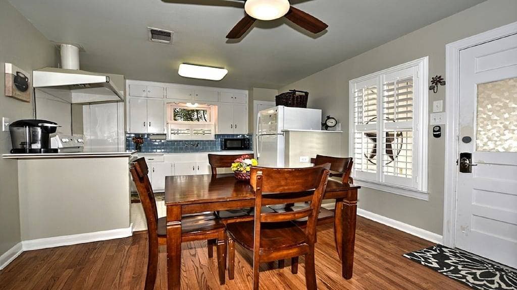 Foto 7 von 8: Comal Cottages on Union #297a