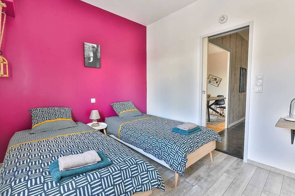 Foto 2 von 12: Le Tropi'Cognac - Centre - Terrasse jardin - 3 chambres - 6 pers.
