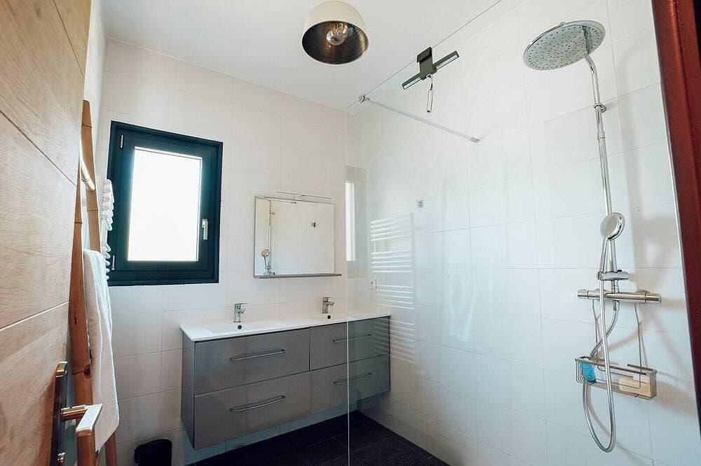 Foto 7 von 30: Villa in der Nähe von Biarritz, Schwimmbad, bewaldeter Park, 4 Schlafzimmer