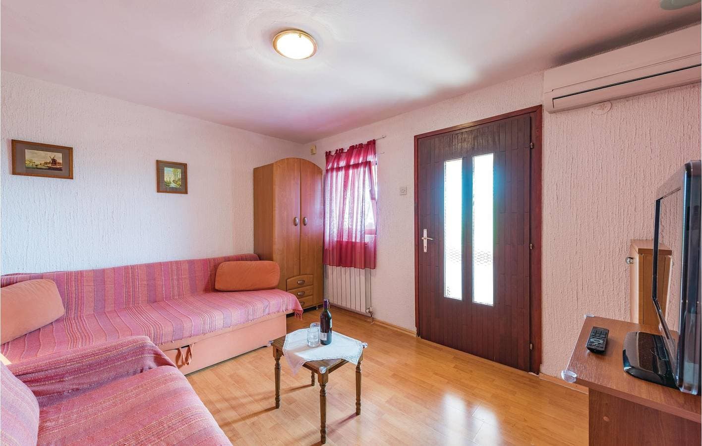 Foto 9 von 22: Apartment mit Meerblick, Terrasse, WLAN und Parkplatz in der Nähe des Stadtzentrums von Musalez