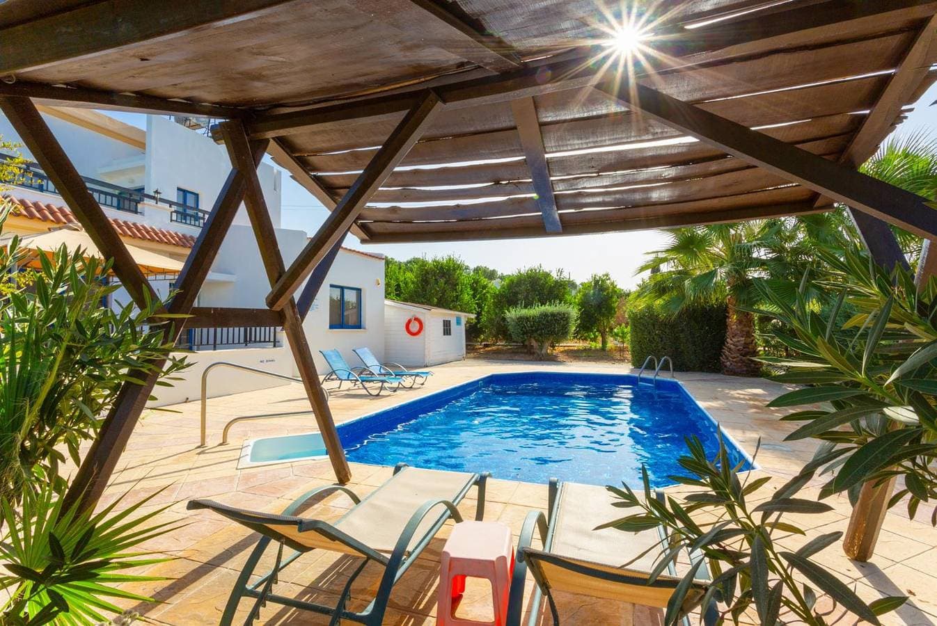 Foto 7 von 31: Villa für 4 Personen mit Terrasse