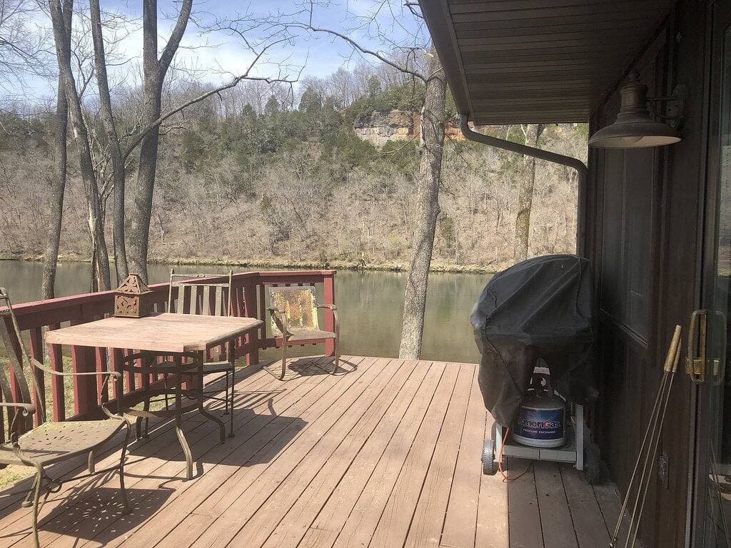 Perfekter Ort zum Angeln im White River / Kleine Hütte für 2-4 / 1 Zim. Mit Dachboden 1