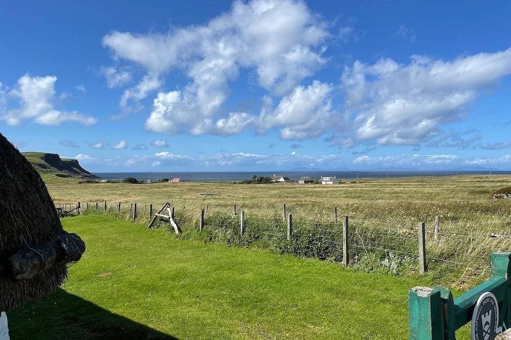 Foto 13 von 22: Beaton'S Croft House - Uig Skye, romantic, with open fire in Uig