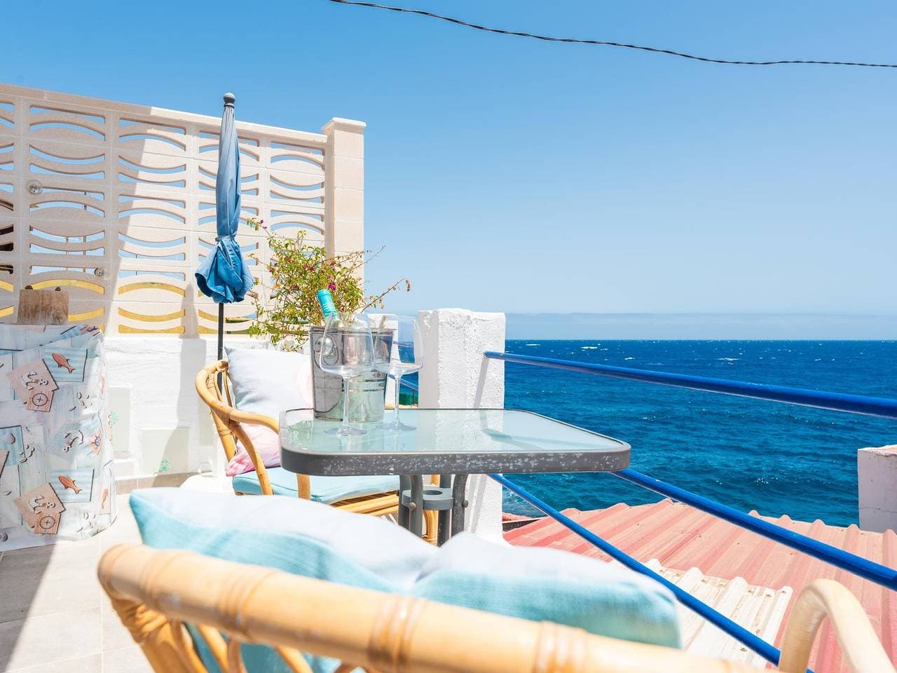 Foto 5 von 28: Apartment mit Meerblick, Küche und Balkon, 2 km vom Strand von Radazul entfernt