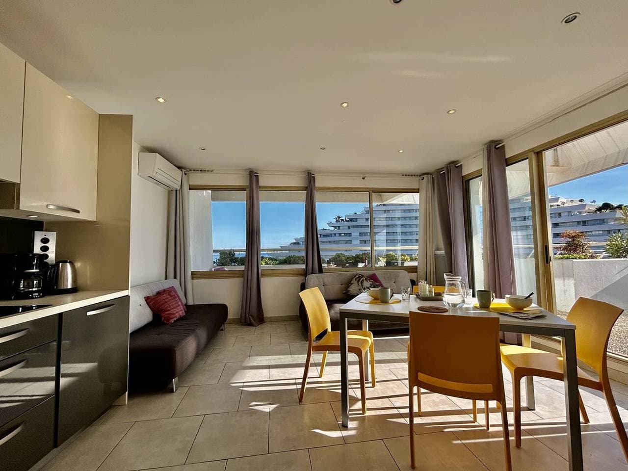 Foto 8 von 19: Wunderschöne 3-Zi.-Wohnung mit Terrasse und Parkplatz, 4 Schlafplätze, Villeneuve-Loubet Strand