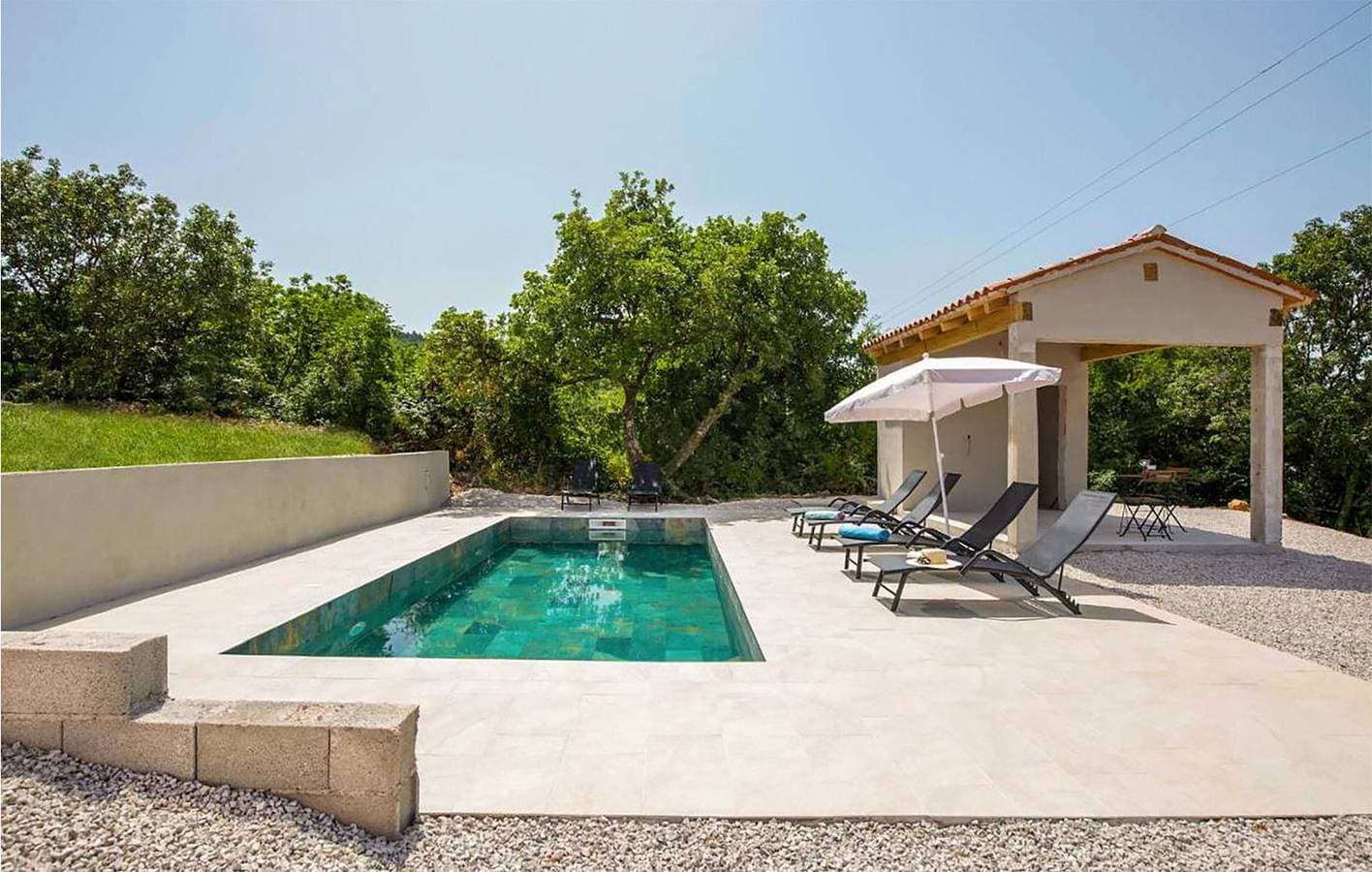 Foto 6 von 23: Gemütliche Ferienwohnung mit Pool, WLAN und Parkplatz, nur 2,5 km vom Strand entfernt