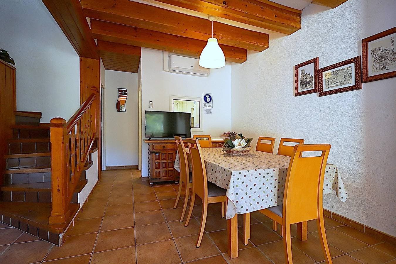 Foto 3 von 39: Villa Isamar – Villa mit privatem Pool für 6 Personen, nur 200 Meter vom Strand Canyelles entfernt