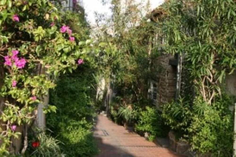 Foto 8 von 16: Charme Studio - Herz Altstadt Von Antibes Nahe Dem Meer Und Aussen