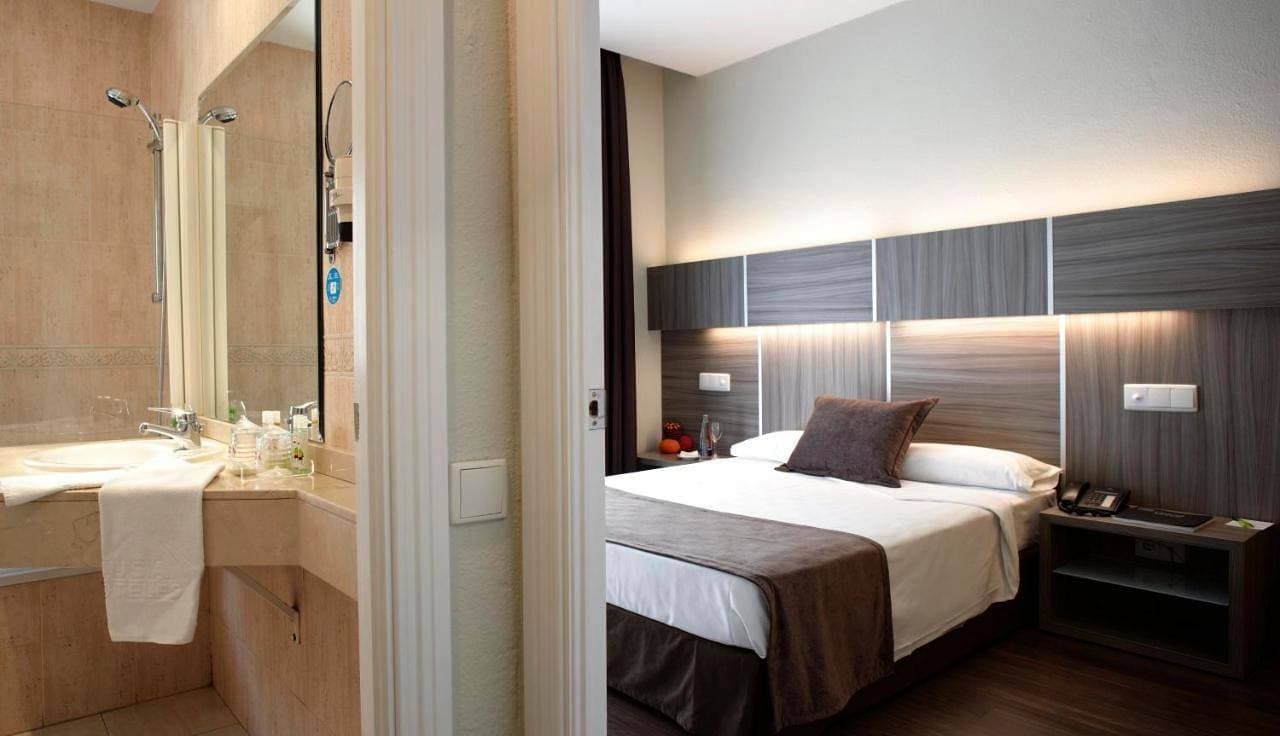 Foto 10 von 28: Hotel für 10 Personen