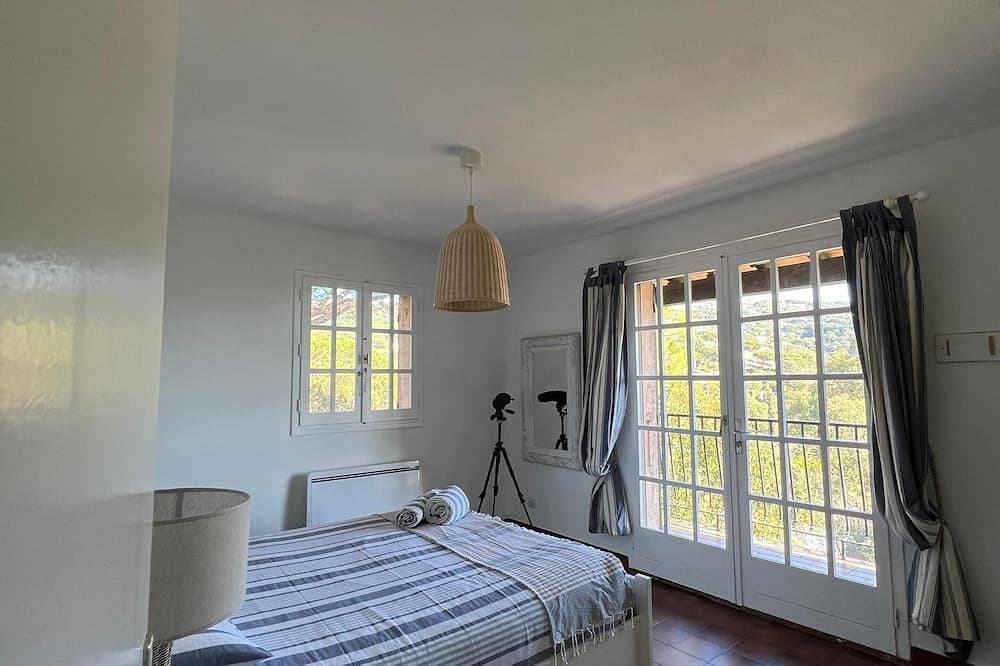 Foto 4 von 30: ** Sonderpreise ** Wunderschönes Strandhaus in der Nähe von St. Tropez - Meerblick - 3 Minuten zum Meer