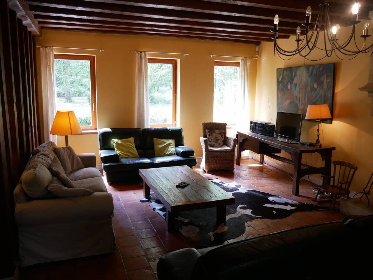 Foto 6 von 21: Rustikale Familienvilla in Sologne: Privatwald, 4 Schlafzimmer, ökologischer Charme