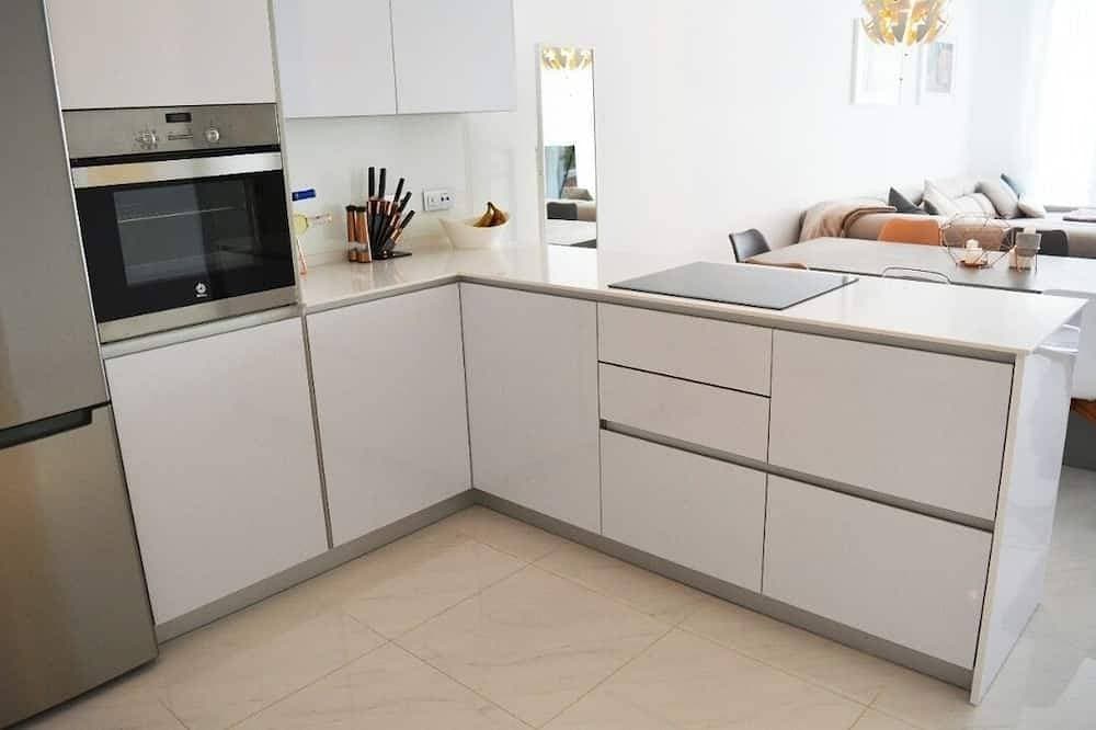 Foto 13 von 21: 10 mins from Puerto Banus, On the new golden mile - luxury gated community
