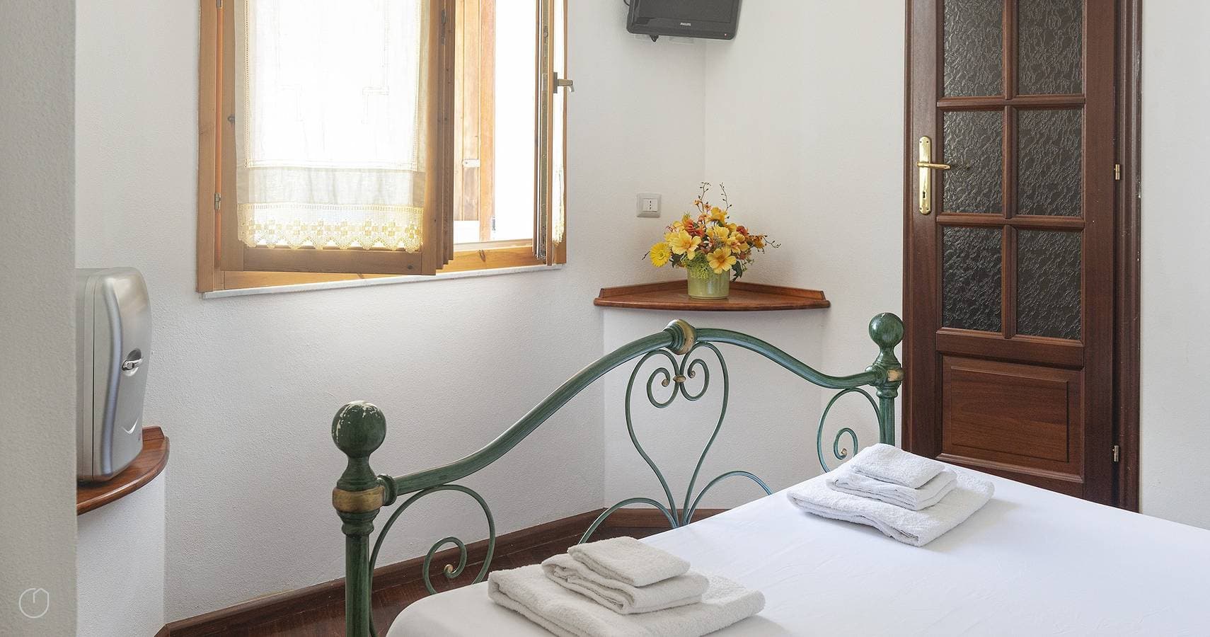 Foto 4 von 9: Bed and Dream Alghero - Stanza 2