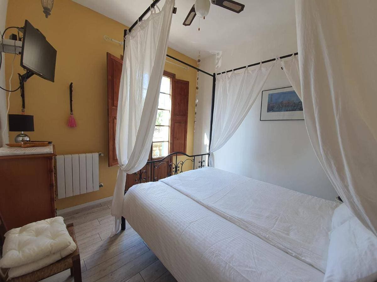 Foto 5 von 45: Three-Bedroom House