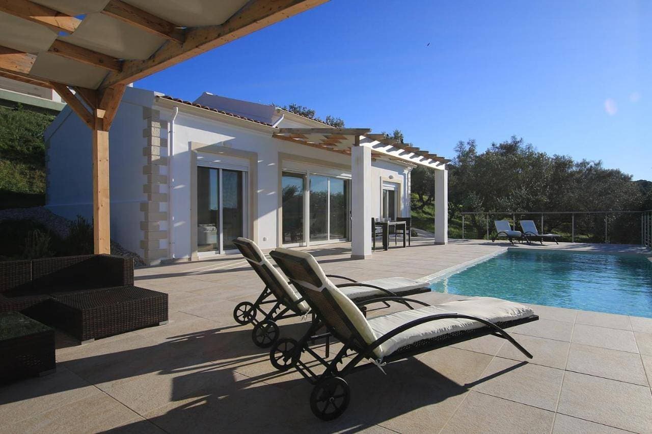 Foto 2 von 49: Villa with Private Pool