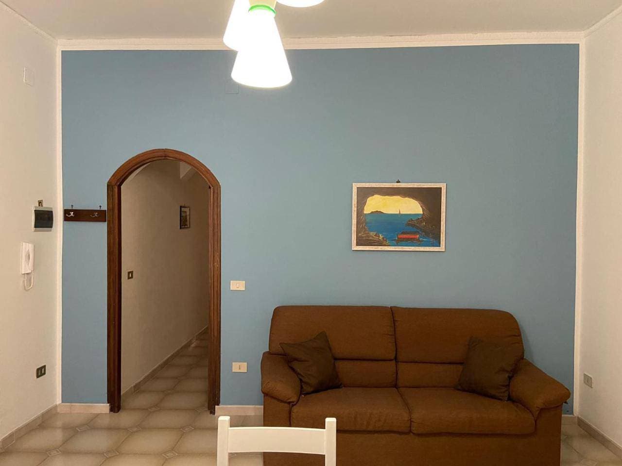 Foto 10 von 25: Two-Bedroom Apartment