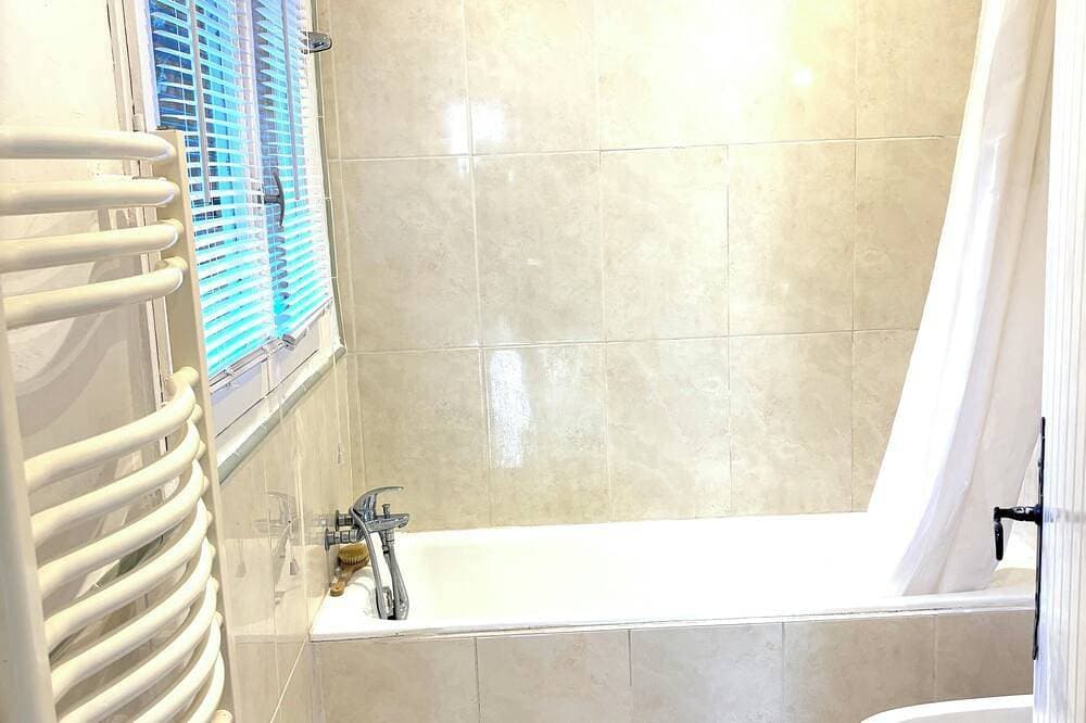 Foto 5 von 26: Sweet Pea sunny cottage in Vence with pool garden private parking