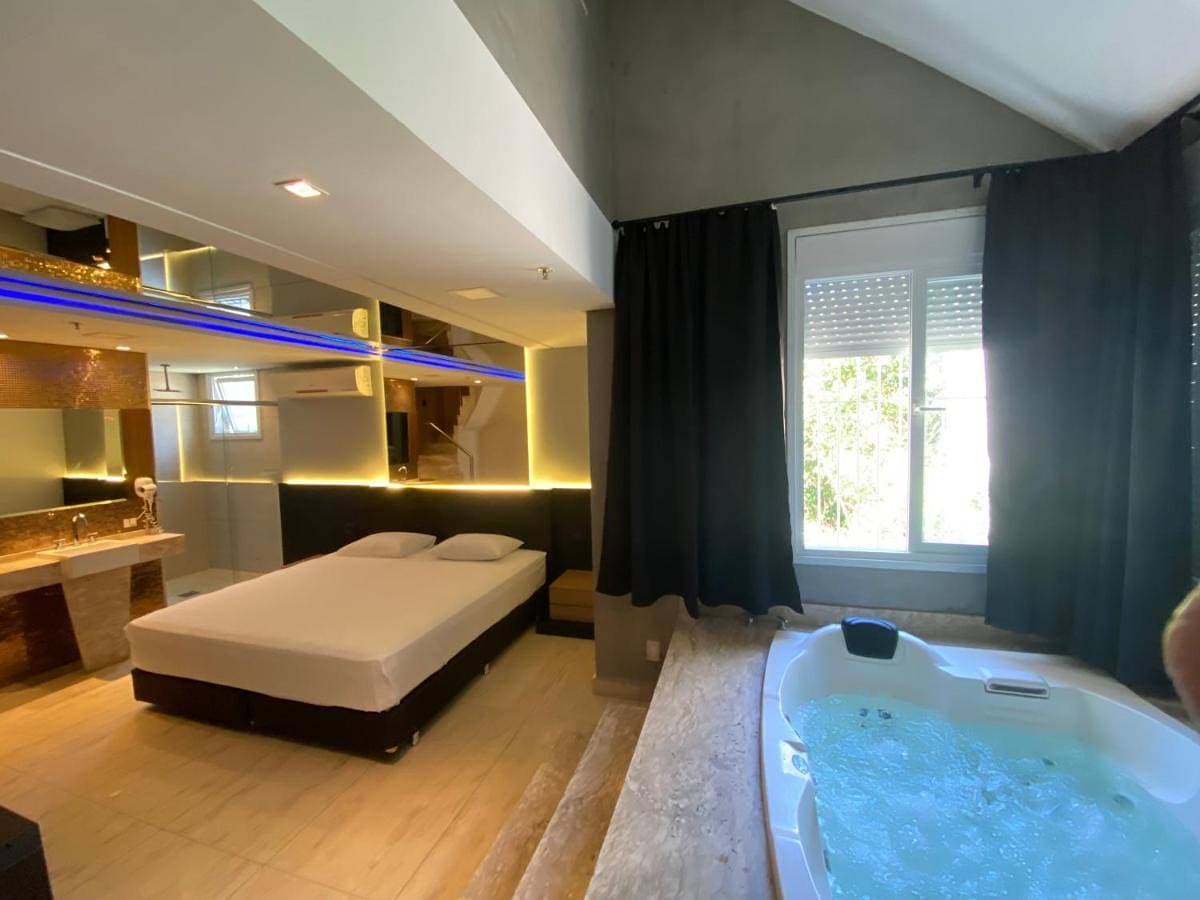Foto 5 von 9: Studio with Spa Bath