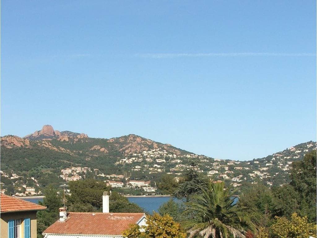 Foto 7 von 20: Ferienwohnung in Agay mit Schwimmbecken