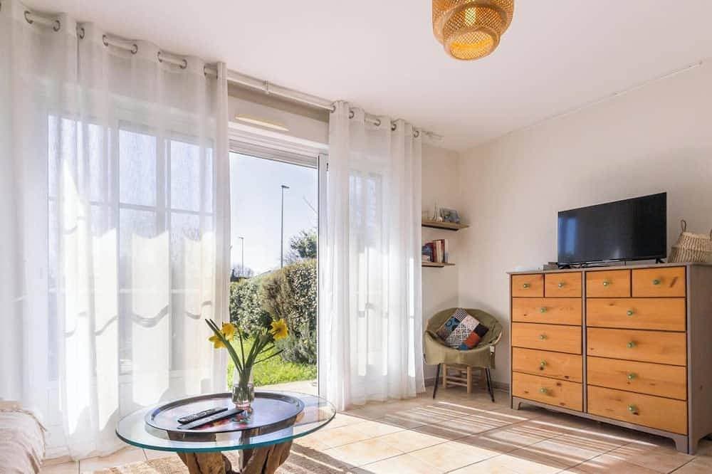 Foto 5 von 16: Charmante Wohnung mit Süd-Garten, Haustiere Erlaubt, Parkplatz, Barfleur